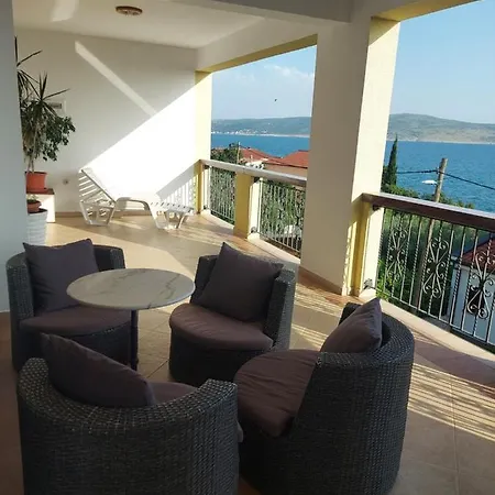 Apartments Europa Starigrad Exterior photo